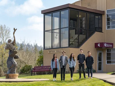 New Hope Christian College
